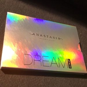 PRICE DROP ABH DREAM HIGHLIGHT PALETTE